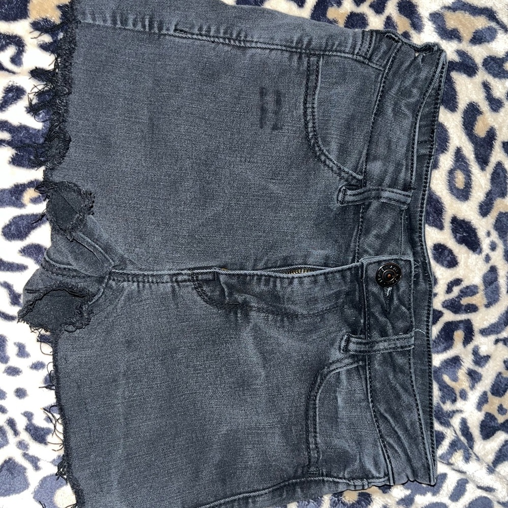 black american eagle jean shorts!